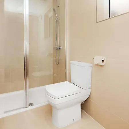 Access West Kensington Apartment London Exterior photo