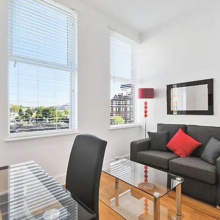 Access West Kensington Apartment London Exterior photo